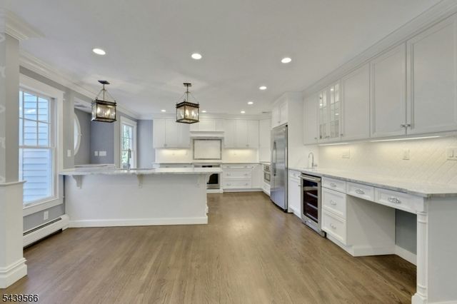 28 Serrell Dr, Montvale Boro, NJ 07645