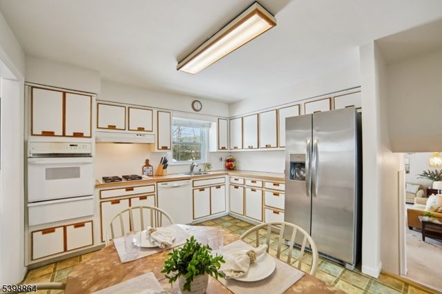 14 Crescent Dr, Parsippany-troy Hills Twp., NJ 07054