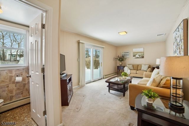 14 Crescent Dr, Parsippany-troy Hills Twp., NJ 07054