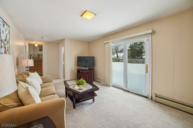 14 Crescent Dr, Parsippany-troy Hills Twp., NJ 07054