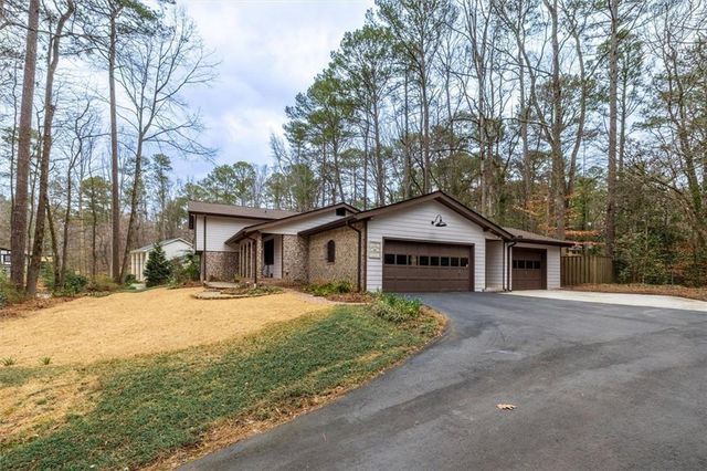 5087 Antelope Lane, Smoke Rise, GA 30087