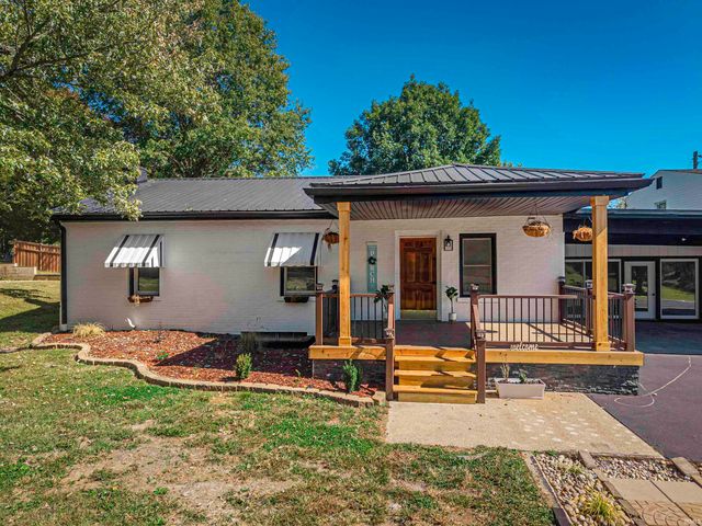 8627 New Harmony Road, Evansville, IN 47720