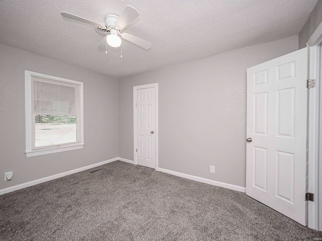 8627 New Harmony Road, Evansville, IN 47720
