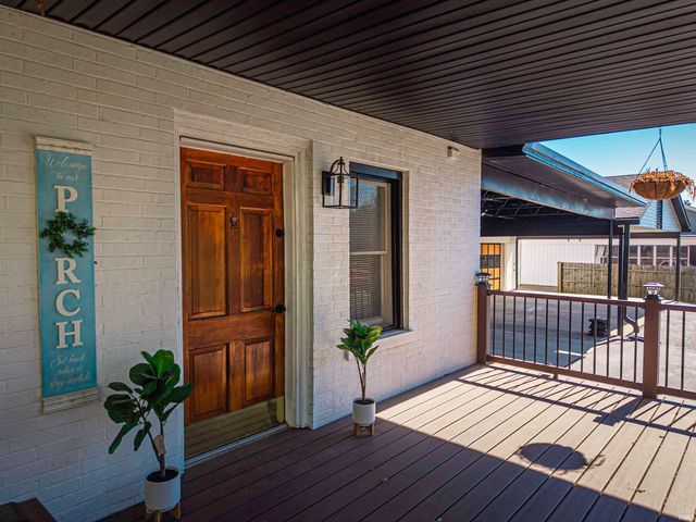 8627 New Harmony Road, Evansville, IN 47720