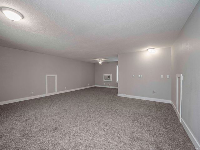 8627 New Harmony Road, Evansville, IN 47720