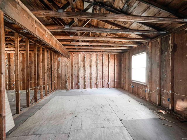 8627 New Harmony Road, Evansville, IN 47720