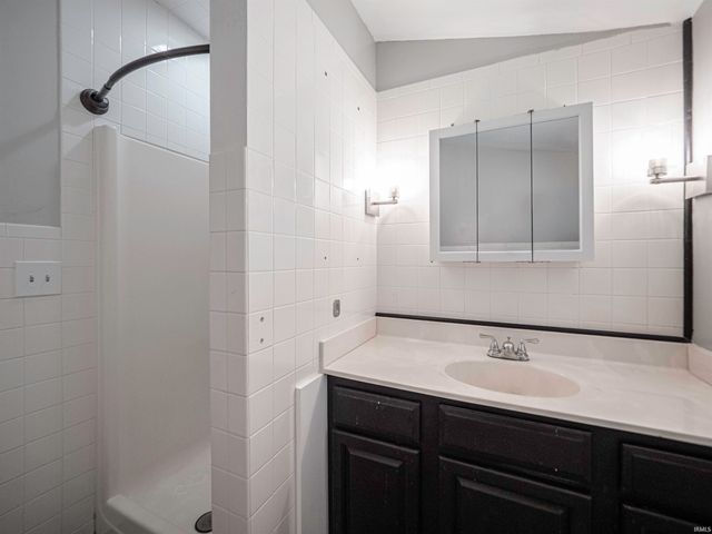 8627 New Harmony Road, Evansville, IN 47720