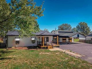 8627 New Harmony Road, Evansville, IN 47720