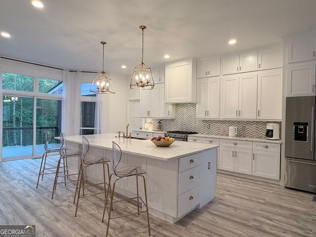 1600 Reddstone Close, Milton, GA 30004