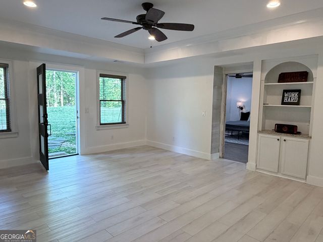 1600 Reddstone Close, Milton, GA 30004