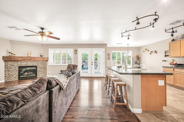 12816 N 57TH Avenue, Glendale, AZ 85304