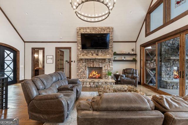 101 Bennett Springs Court, Mineral Bluff, GA 30559