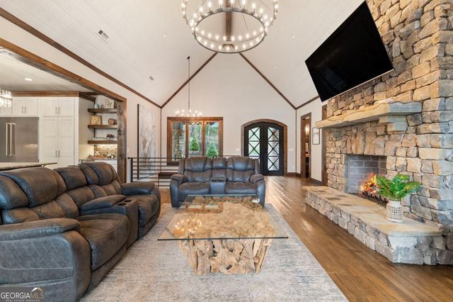 101 Bennett Springs Court, Mineral Bluff, GA 30559