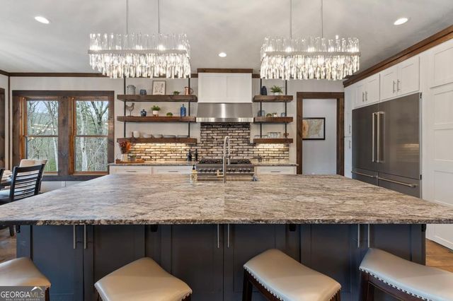 101 Bennett Springs Court, Mineral Bluff, GA 30559