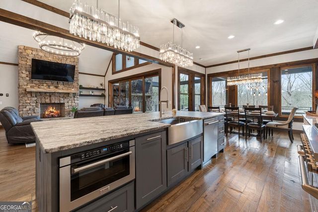 101 Bennett Springs Court, Mineral Bluff, GA 30559