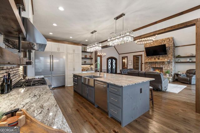 101 Bennett Springs Court, Mineral Bluff, GA 30559