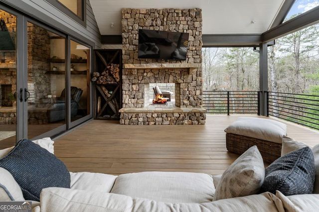 101 Bennett Springs Court, Mineral Bluff, GA 30559