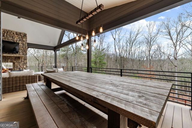 101 Bennett Springs Court, Mineral Bluff, GA 30559