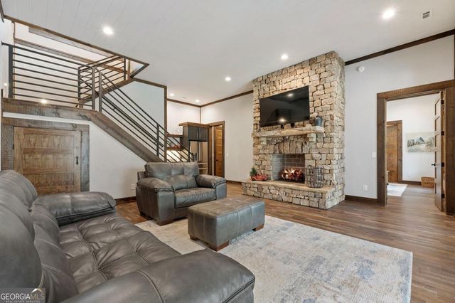 101 Bennett Springs Court, Mineral Bluff, GA 30559