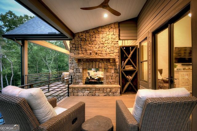 101 Bennett Springs Court, Mineral Bluff, GA 30559