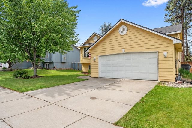 6831 N Cambridge Ln, Spokane, WA 99208
