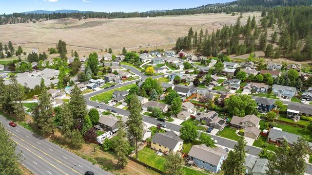 6831 N Cambridge Ln, Spokane, WA 99208