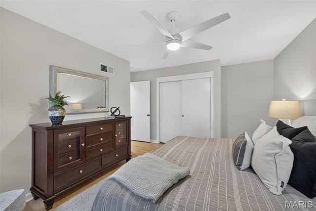 223 Woodridge Road, Kirkwood, MO 63122