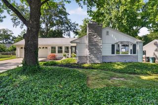 223 Woodridge Road, Kirkwood, MO 63122