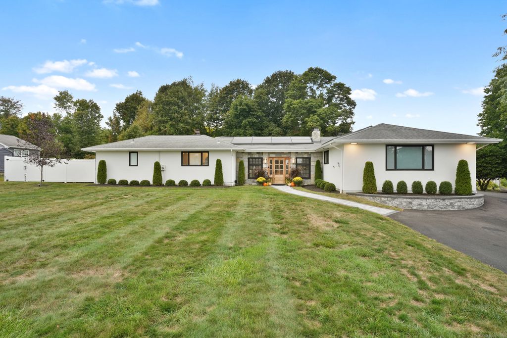 4 Old Farm Road, New Fairfield, CT 06812