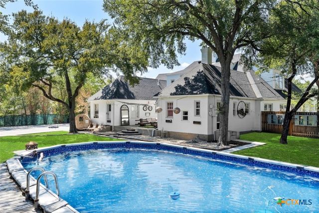 445 N Wall Street, Belton, TX 76513