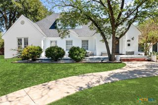 445 N Wall Street, Belton, TX 76513