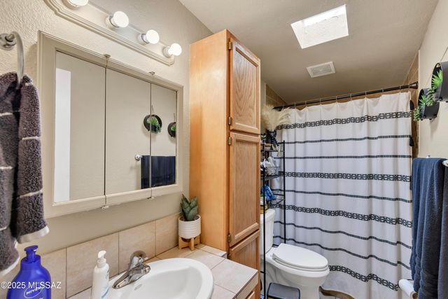 2155 W Calle Cusco, Tucson, AZ 85705