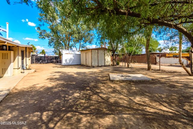 2155 W Calle Cusco, Tucson, AZ 85705