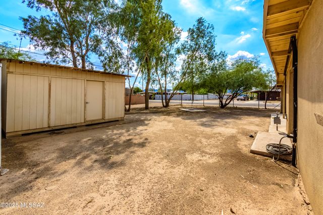 2155 W Calle Cusco, Tucson, AZ 85705