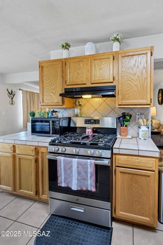 2155 W Calle Cusco, Tucson, AZ 85705