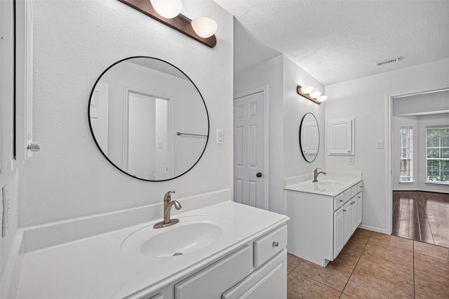 10402 Sage Dock Court, Houston, TX 77089