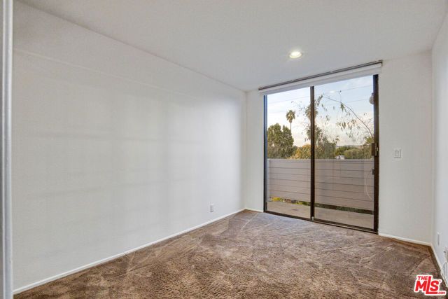 13331 Moorpark Street 352, Sherman Oaks, CA 91423