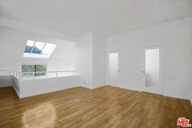 13331 Moorpark Street 352, Sherman Oaks, CA 91423