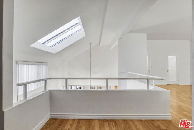 13331 Moorpark Street 352, Sherman Oaks, CA 91423