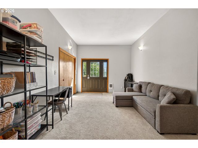 9999 Sw VINE MAPLE Dr, Mc Minnville, OR 97128