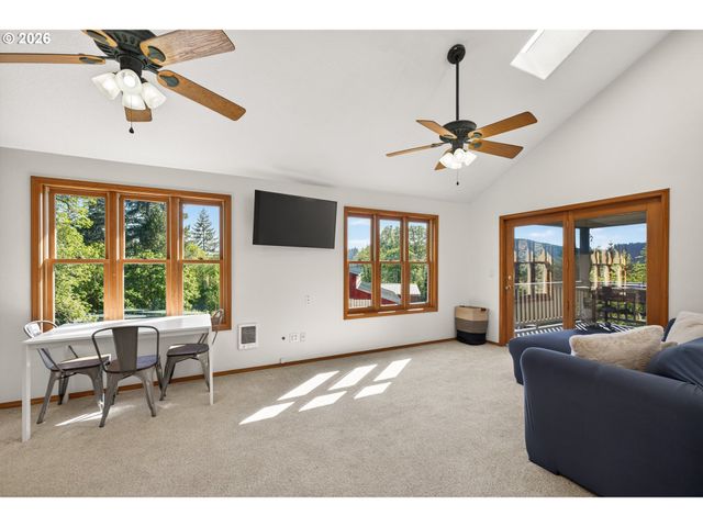 9999 Sw VINE MAPLE Dr, Mc Minnville, OR 97128