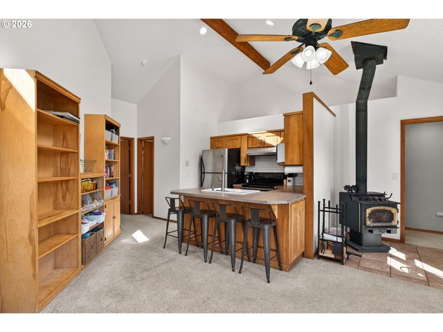 9999 Sw VINE MAPLE Dr, Mc Minnville, OR 97128
