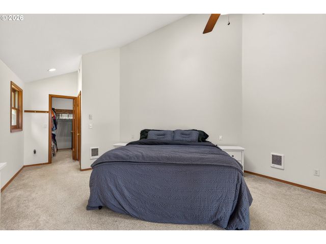 9999 Sw VINE MAPLE Dr, Mc Minnville, OR 97128
