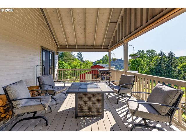 9999 Sw VINE MAPLE Dr, Mc Minnville, OR 97128