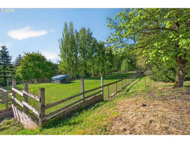 9999 Sw VINE MAPLE Dr, Mc Minnville, OR 97128
