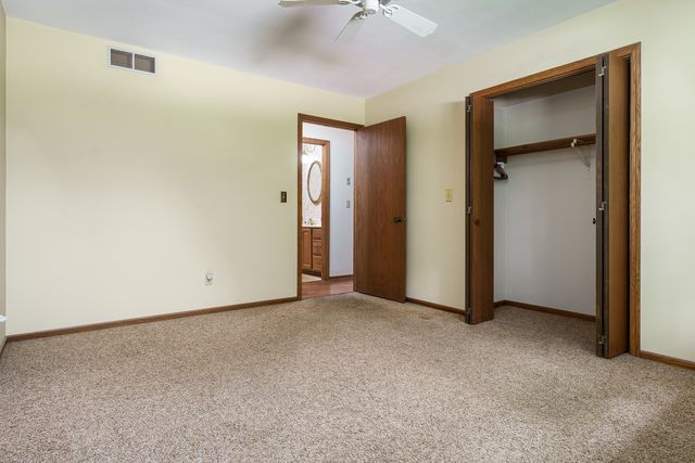 11687 Tranary Court, Roscoe, IL 61073