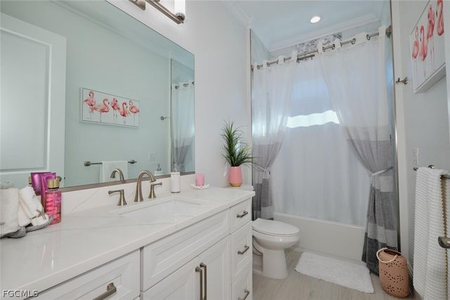 2203 SW 52nd ST, Cape Coral, FL 33914