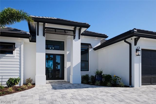 2203 SW 52nd ST, Cape Coral, FL 33914