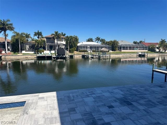 2203 SW 52nd ST, Cape Coral, FL 33914