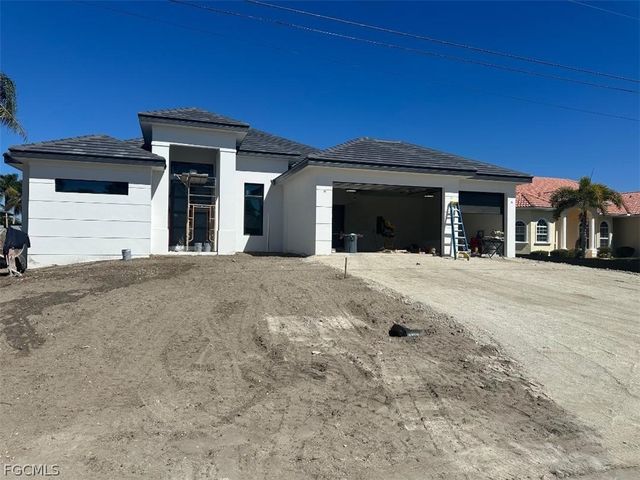 2203 SW 52nd ST, Cape Coral, FL 33914